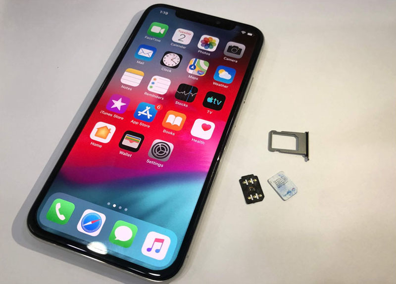 Mở khóa iPhone bằng cách sử dụng SIM ghép.